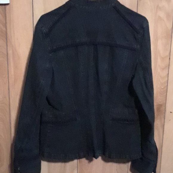 Jacket - Picture 5 of 5